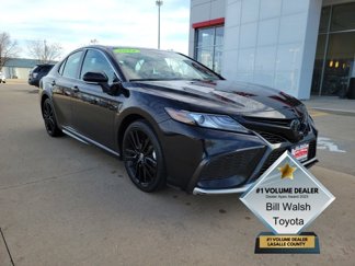 Used 2023 Toyota Camry XSE image 1