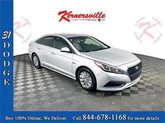 Used 2017 Hyundai Sonata SE image 1