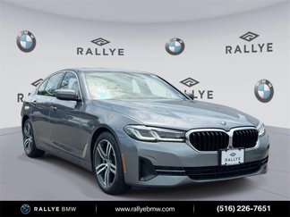 Certified 2022 BMW 530i xDrive w/ Convenience Package image 1