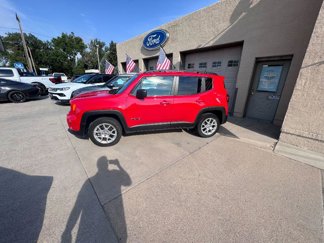 Used 2022 Jeep Renegade Latitude w/ Convenience Group image 1