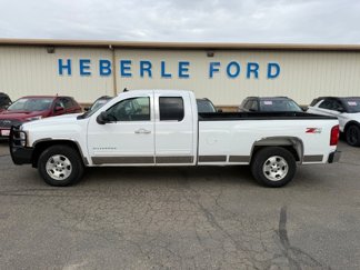 Used 2010 Chevrolet Silverado 1500 LT image 1