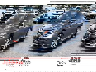 Used 2018 Toyota Camry LE image 1