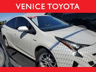 Used 2016 Toyota Prius Two image 1