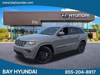 Used 2021 Jeep Grand Cherokee Laredo X image 1