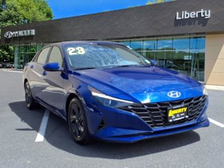 Certified 2023 Hyundai Elantra SEL w/ Preferred Accessory Package image 1