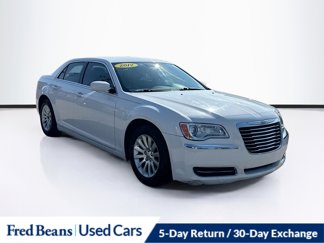Used 2012 Chrysler 300 image 1