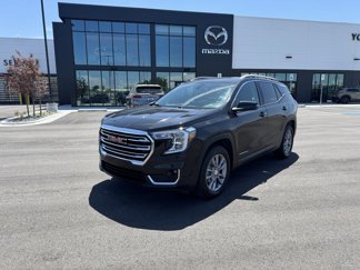 Used 2023 GMC Terrain SLT image 1