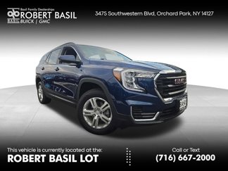 Used 2022 GMC Terrain SLE w/ Driver Convenience Package image 1