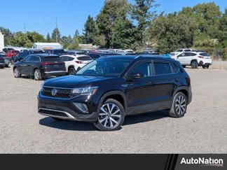 Used 2022 Volkswagen Taos SE image 1