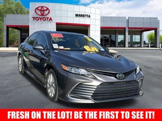 Used 2023 Toyota Camry LE image 1