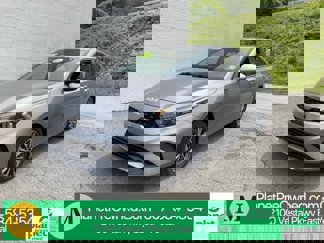 Used 2023 Kia Forte LXS image 1