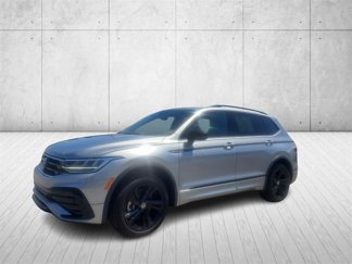 Used 2024 Volkswagen Tiguan SE R-Line image 1