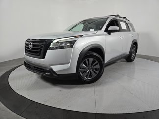 Used 2022 Nissan Pathfinder SV image 1