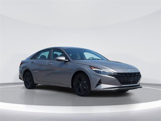 Used 2023 Hyundai Elantra SEL image 1