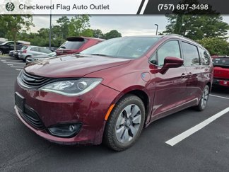 Used 2018 Chrysler Pacifica Touring Plus image 1