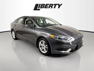 Used 2018 Ford Fusion SE w/ Fusion SE Technology Package image 1
