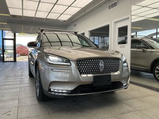 Used 2020 Lincoln Corsair Reserve w/ Elements Package image 1