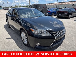 Used 2015 Lexus ES 300h image 1