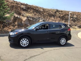Used 2017 Nissan Rogue S image 1