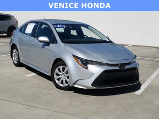 Used 2025 Toyota Corolla LE image 1