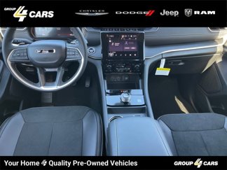 New 2025 Jeep Grand Cherokee Altitude image 1