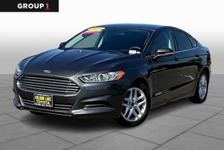 Used 2015 Ford Fusion SE image 1