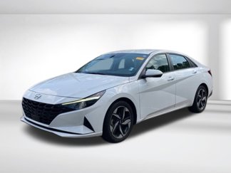 Used 2023 Hyundai Elantra SEL w/ Convenience Package image 1