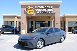 Used 2025 Toyota Camry LE image 1