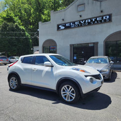 Used 2014 Nissan Juke SV image 1