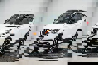 Used 2018 Nissan Kicks SV image 1