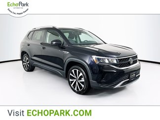 Used 2024 Volkswagen Taos SE image 1