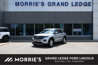 Used 2023 Ford Explorer XLT w/ Equipment Group 202A image 1