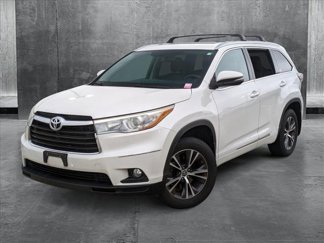 Used 2016 Toyota Highlander XLE image 1