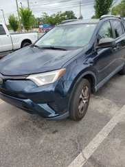 Used 2018 Toyota RAV4 LE image 1