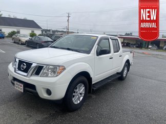Used 2018 Nissan Frontier SV image 1