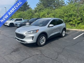 Used 2020 Ford Escape SE image 1