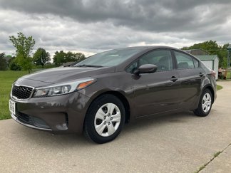 Used 2018 Kia Forte LX image 1