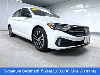 Used 2024 Volkswagen Jetta Sport image 1