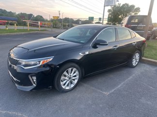Used 2018 Kia Optima S w/ Panoramic Sunroof Package image 1