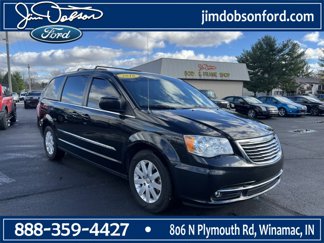 Used 2016 Chrysler Town & Country Touring image 1