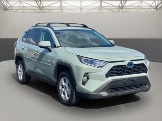 Used 2021 Toyota RAV4 XLE image 1