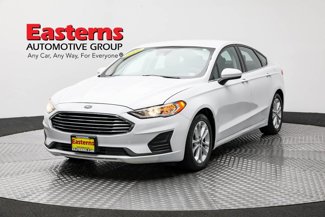 Used 2020 Ford Fusion SE image 1