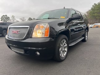 Used 2014 GMC Yukon XL Denali image 1