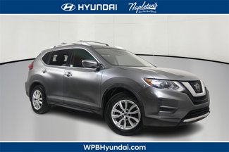 Used 2019 Nissan Rogue SV image 1