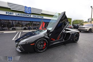 Used 2016 Lamborghini Aventador LP 700-4 image 1