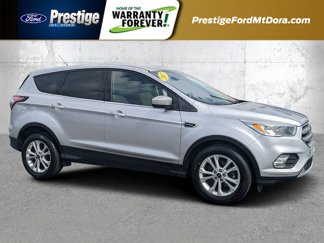 Used 2017 Ford Escape SE image 1