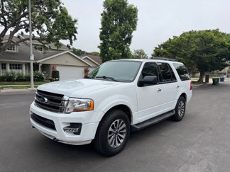 Used 2016 Ford Expedition XLT image 1