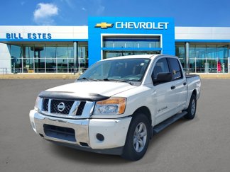 Used 2015 Nissan Titan SV image 1