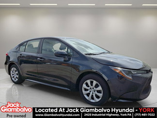 Used 2021 Toyota Corolla LE image 1