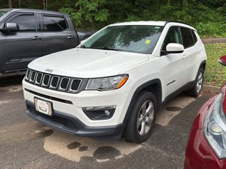 Used 2019 Jeep Compass Latitude w/ Cold Weather Group image 1